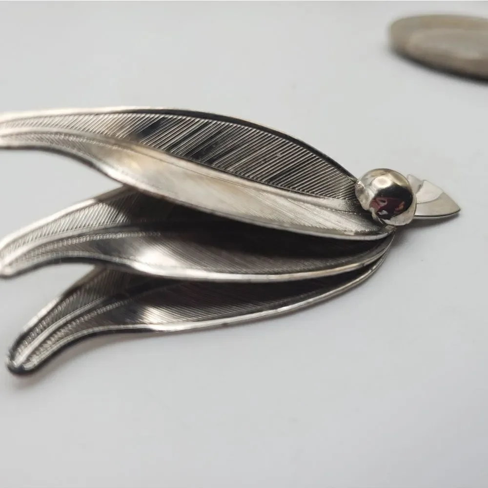 Silver leaf trio brooch vintage harvest